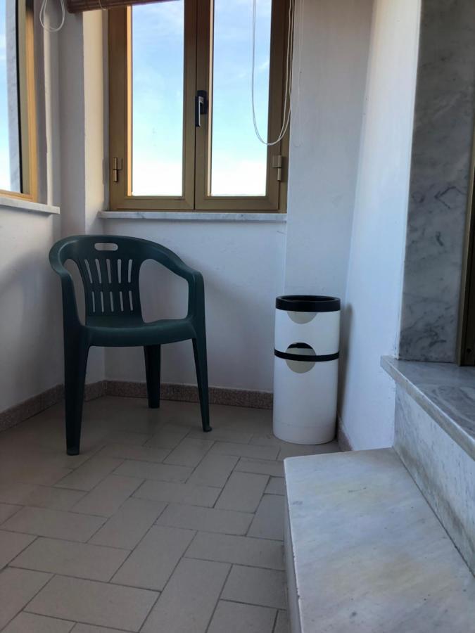 Bilocale Mirella Lägenhet Carro Exteriör bild